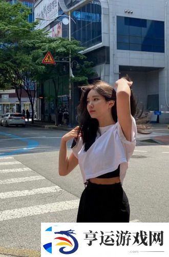 少女在b站哔哩哔哩上如何免费观看精彩内容