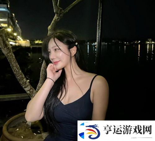 立即观看！坤坤寒进桃子里嗟嗟嗟视频：令人惊叹的创意之作！