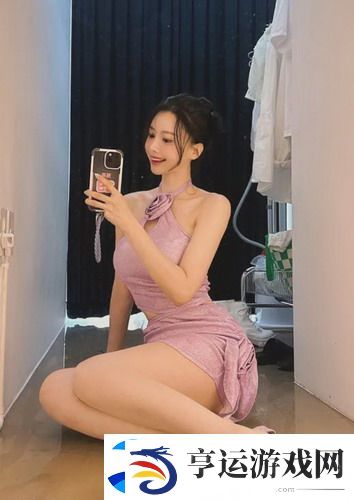 中午妈妈在厨房做饭如同一场美食盛宴：让孩子们爱上健康饮食的秘密！