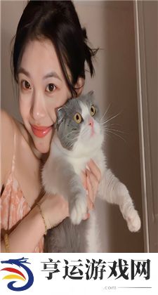 男女之间一起嗟嗟嗟很痛预告片：爱与痛交织的瞬间