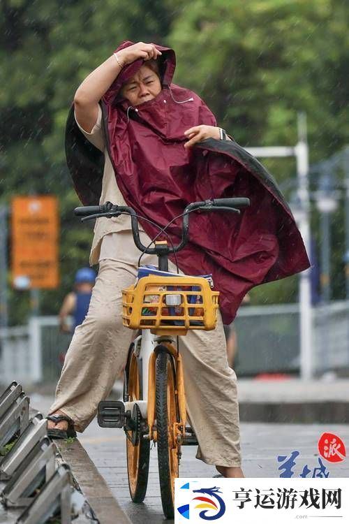 在“避雨车站1――2集”中的细腻情感与人生哲思