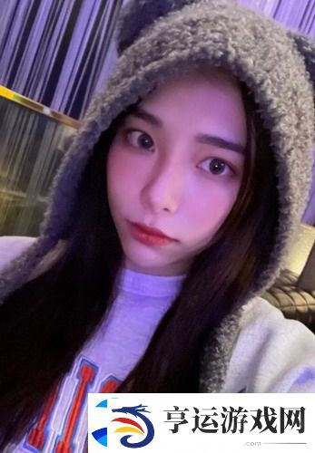 免费成年人❌❌用黄上黄两年半，网友：一场代价不菲的网络盛宴！