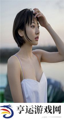 女性角色去掉小内皮肤的：角色塑造与社会影响