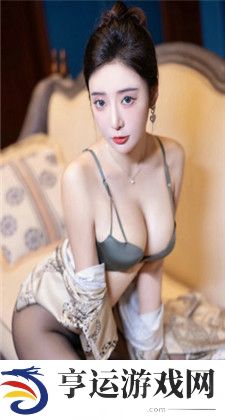 男生和女生在一起探讨人生软件：男女共同探讨人生的应用