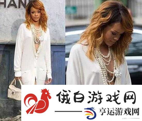 穿孔戴乳环蒂环搭配钢链上锁的独特时尚体验