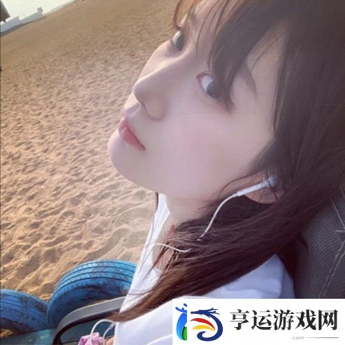 真实双人插画的视频：让插画动起来，见证真实与创意的完美结合！
