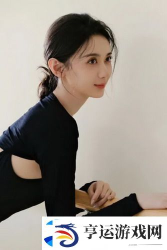 丰满的-子2理伦身-：生活的百味-恰似一碗热汤-透着温暖与滋味！