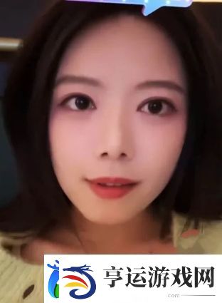 LPL女主持骆歆曝光收入